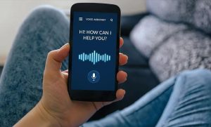 دستیارهای صوتی هوشمند: آیا می‌توانند جایگزین انسان شوند؟